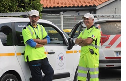 Deux membres du GRAS32/SER lors du Grand Prix du Camion sur le circuit automobile d’Albi – le Séquestre.