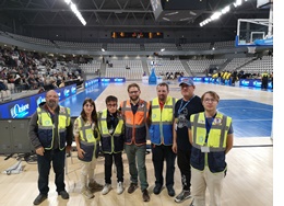 Photo des membres de Ouest Radio Assistance à leur 1ère assistance Nantes Basket Hermine