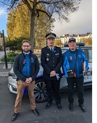 Ouest Radio Assistance et FFCBL/SER et un soldat à la commémoration du 11 novembre 2022