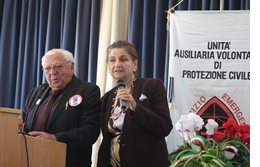 Photo de André ANTONIO Président de la FFCBL/SER et un autre membre au XVIII Congrès de la FIR-CB/SER a ORTANA