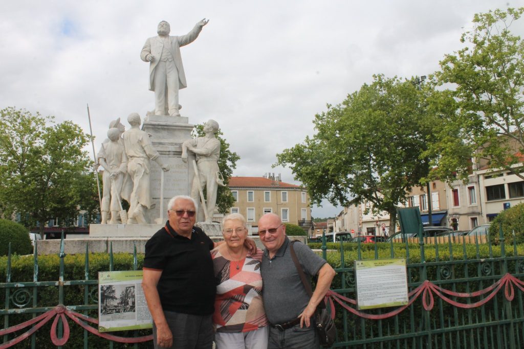Photo d'André ANTONIO , Président de la FFCBL/SER , Ginette et Daniel à Lagrave